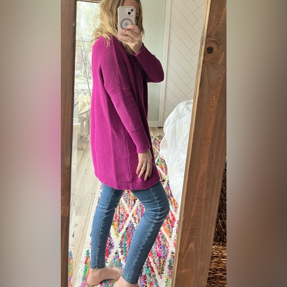 Free People Ottoman Slouchy Tunic in Size S Berry - Picture 6 of 6